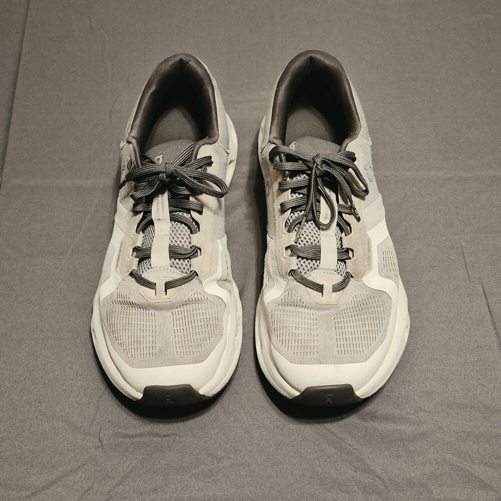 On Cloudrunner 2 Men Size 9.5 Gray Athletic Running Shoes Sneakers 3ME1014062